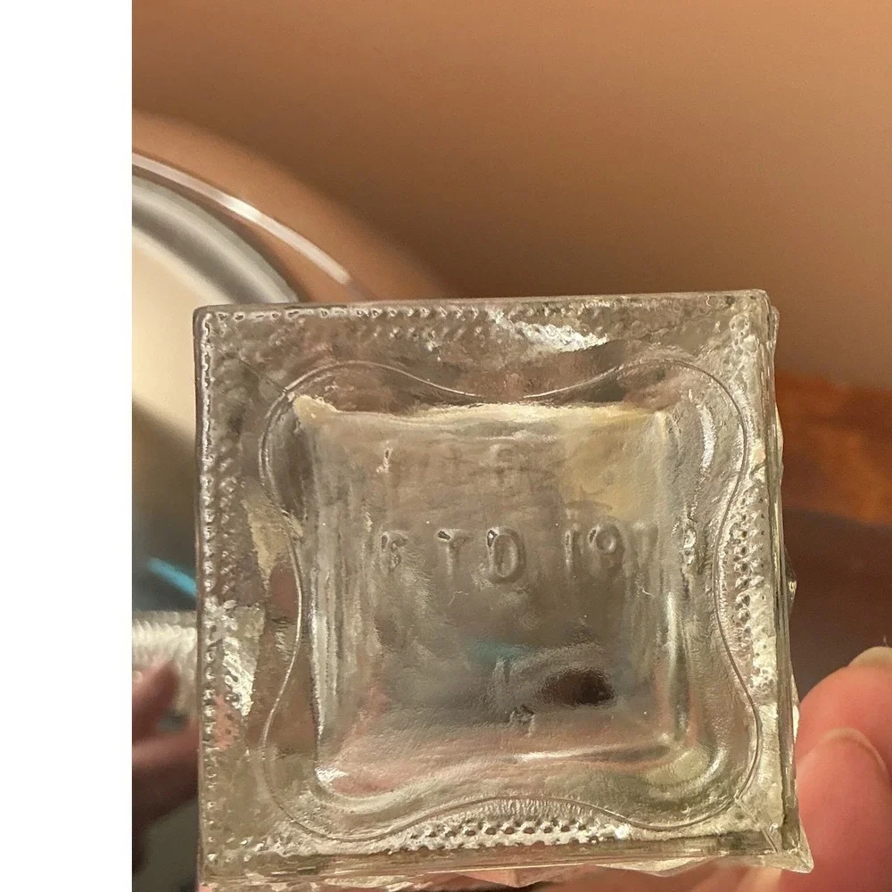 Vintage 1979 FTD Clear Textured Diamond Pattern Glass Bud Vase Square Base Retro